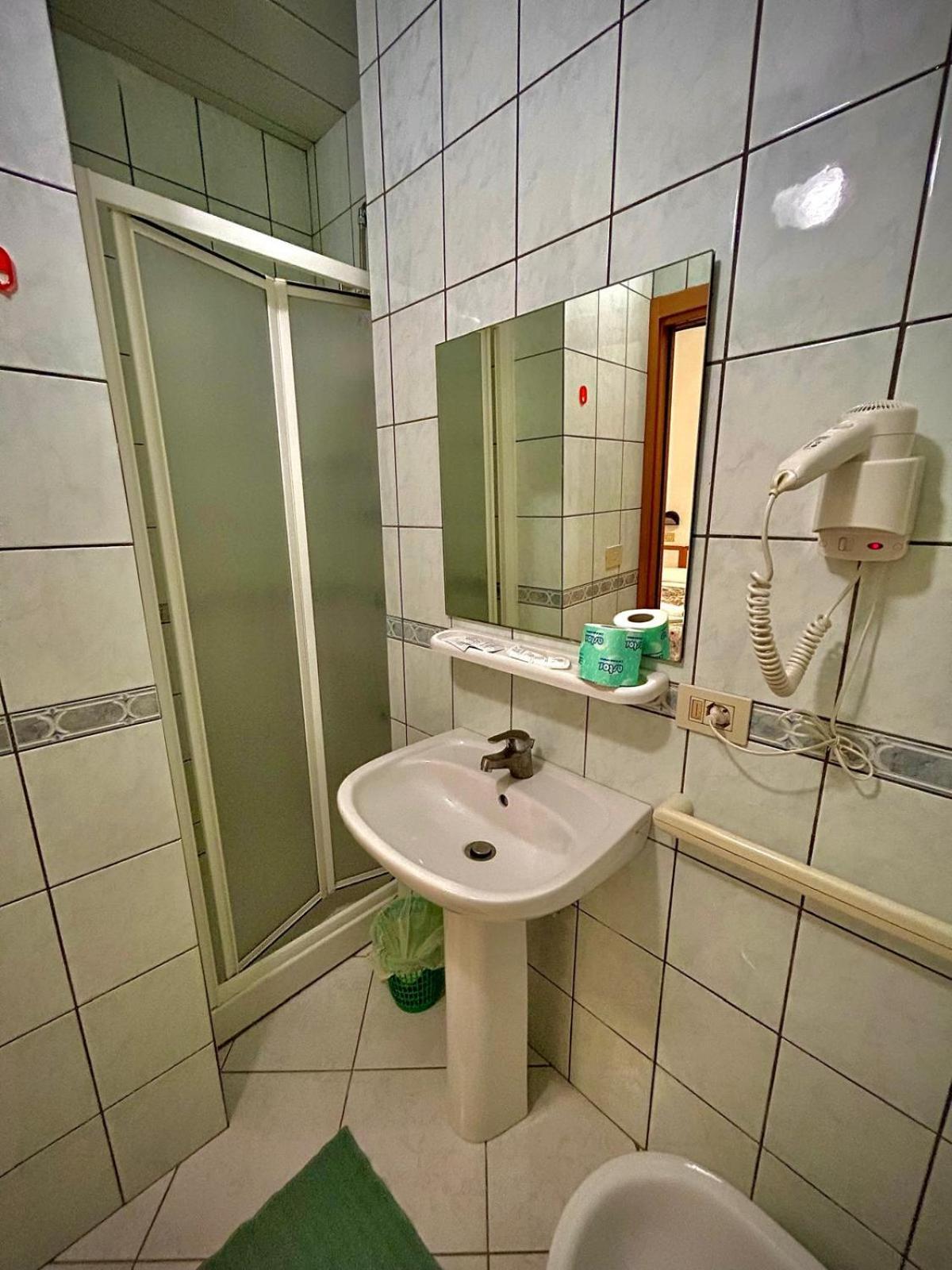 Hotel Sacramora Римини Экстерьер фото