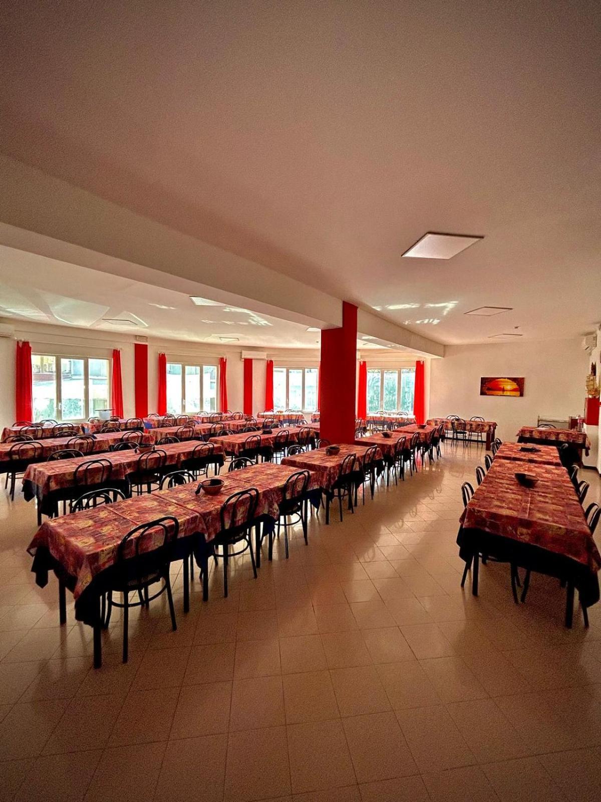 Hotel Sacramora Римини Экстерьер фото