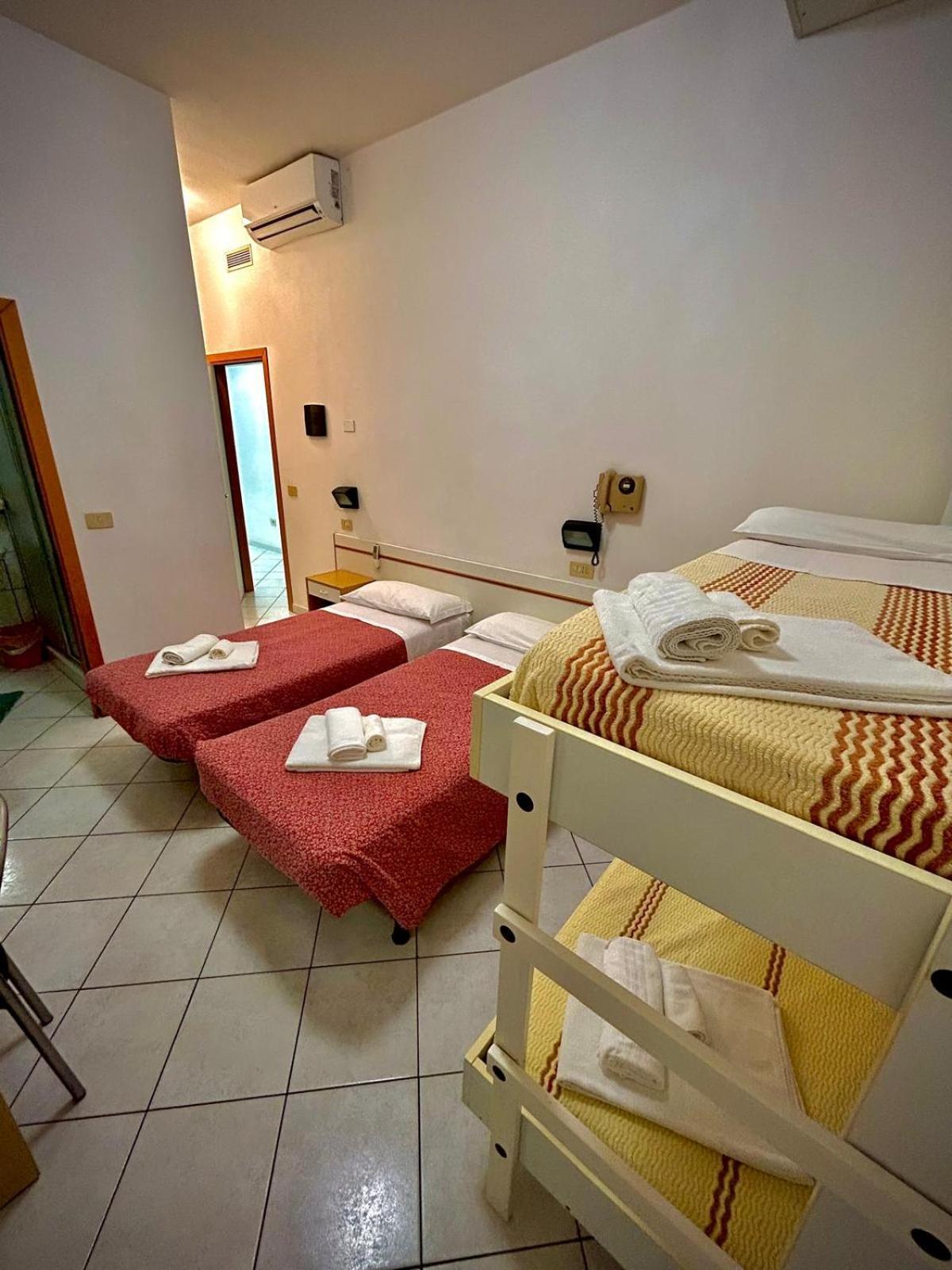 Hotel Sacramora Римини Экстерьер фото